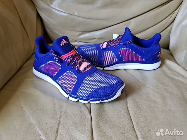 Новые кроссовки Adidas 37.5 и 38 р Новые кроссовки Adidas 37.5 и 38 р