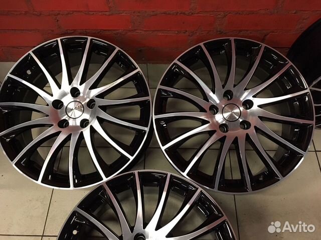 Диски 18 5х112 на Audi Mercedes Infiniti QX30 Диски 18 5х112 на Audi Mercedes Infiniti QX30