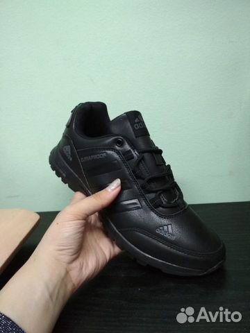 Кроссовки Adidas черные кожаные (41-45) Кроссовки Adidas черные кожаные (41-45)