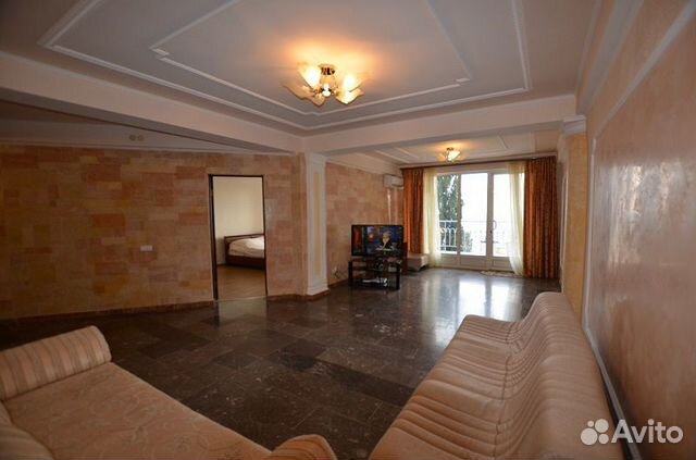 2-к квартира, 114 м², 1/3 эт.