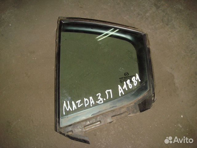 Стекло двери задней левой (форточка) Mazda 3 BM