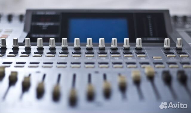 Yamaha 02R цифровой микшерный пульт 220в