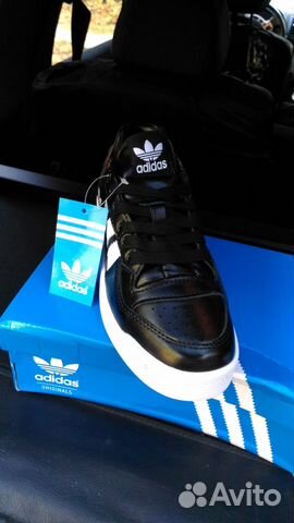Кроссовки Adidas 35-40 Кроссовки Adidas 35-40
