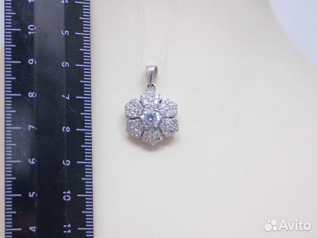 Серебряный кулон С цирконом 3,50 грамм Серебряный кулон С цирконом 3,50 грамм
