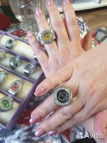 Часы перстень