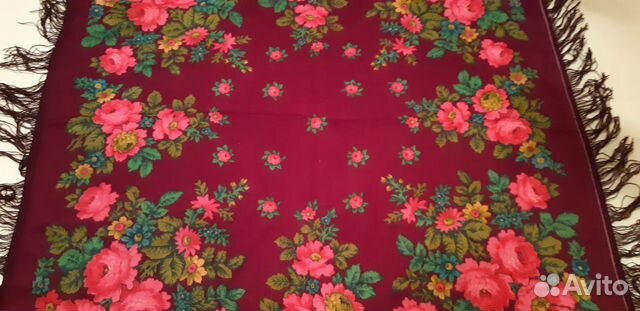 Платок павлопосадский С бахромой 90 X 90 шерсть Платок павлопосадский С бахромой 90 X 90 шерсть