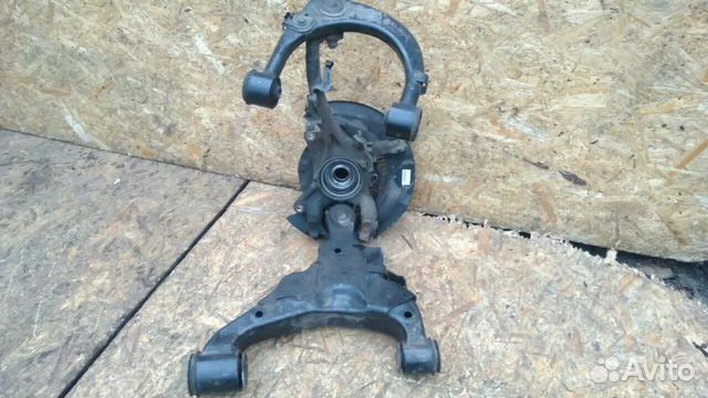 Кулак поворотный Toyota Land Cruiser 200 partCu
