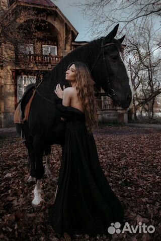 Платье длинное в пол в аренду Платье длинное в пол в аренду