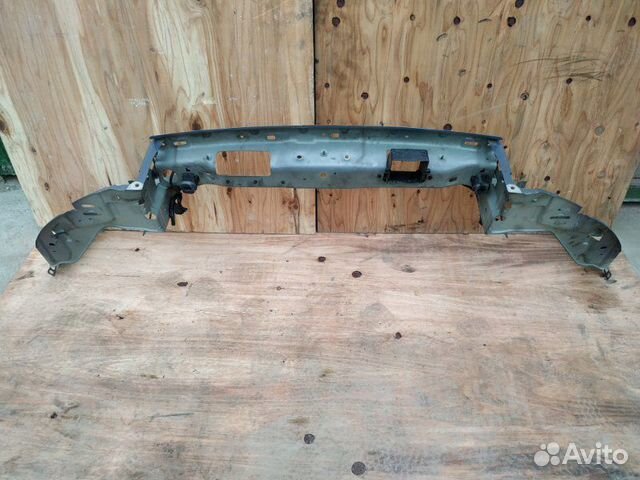 Передняя панель рамка радиатора Volvo C30 2.4 2008 Передняя панель рамка радиатора Volvo C30 2.4 2008