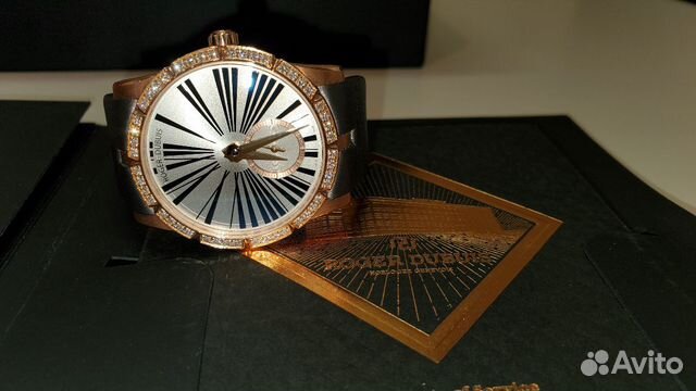 Часы Roger Dubuis Excalibur 36мм, золото, бриллиан