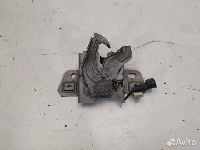 Замок капота 30716530 Volvo S40 2