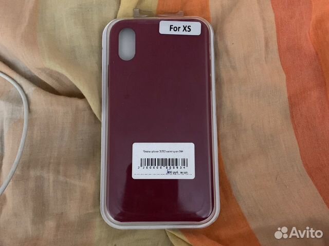Чехлы на iPhone X/XS