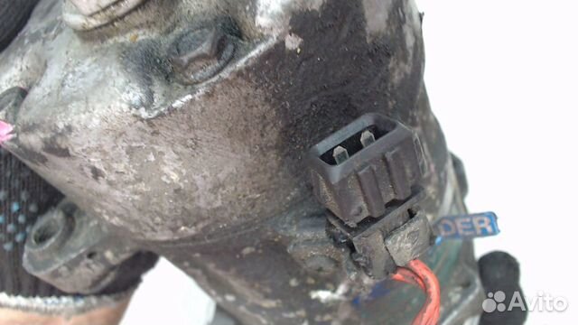 Компрессор кондиционера Volkswagen Passat 4, 1996 Компрессор кондиционера Volkswagen Passat 4, 1996