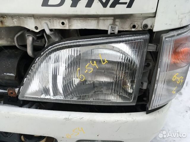 Фара левая Toyota Dyna LY290V 5L Фара левая Toyota Dyna LY290V 5L