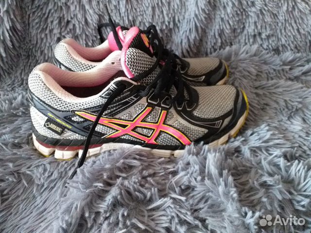 Кроссовки Asics