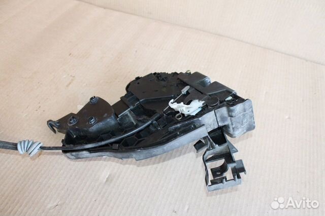 Замок двери задней левой Volvo S40 Замок двери задней левой Volvo S40