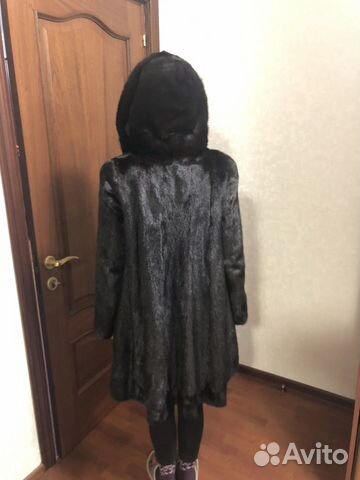 Шуба норковая с капюшоном Шуба норковая с капюшоном