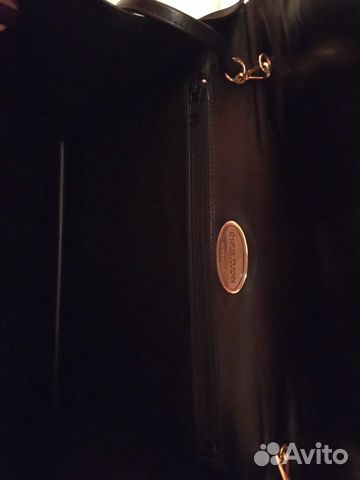 Клатч, и как сумка Charles Jourdan Клатч, и как сумка Charles Jourdan