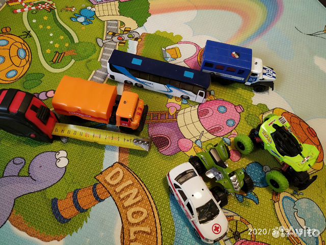 Машинки железные