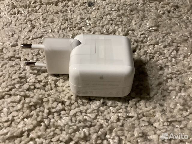 Оригинальный адаптер питания Apple USB 2.1А Оригинальный адаптер питания Apple USB 2.1А