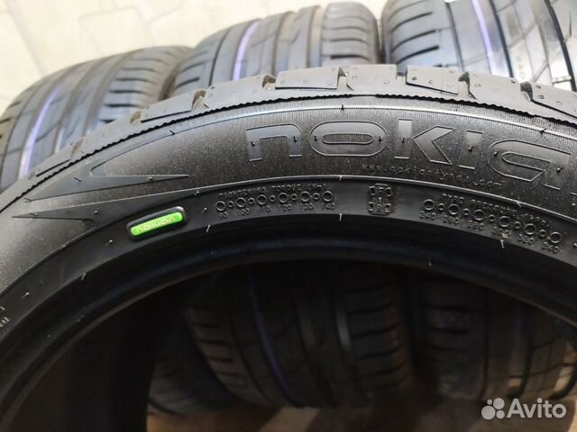 Nokian Tyres Hakka Black 295/40 R20 110Y Nokian Tyres Hakka Black 295/40 R20 110Y