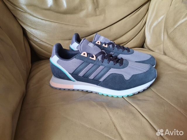 Кроссовки Adidas новые 41 р (27 см ) Кроссовки Adidas новые 41 р (27 см )