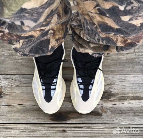 Кроссовки Adidas Yeezy Boost 700 Кроссовки Adidas Yeezy Boost 700