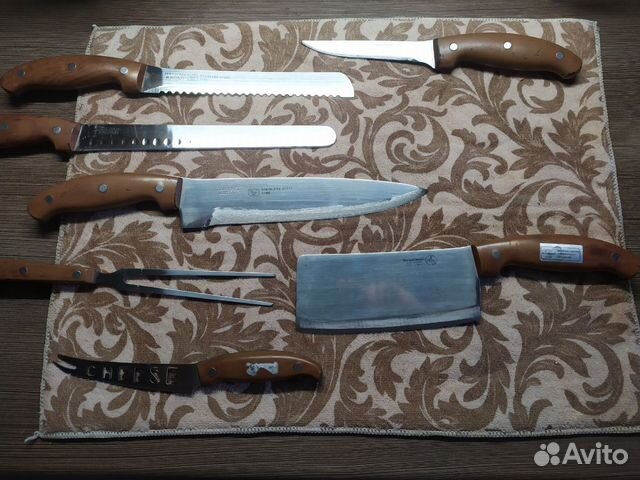 Ножи заточенные с подставкой Ножи заточенные с подставкой
