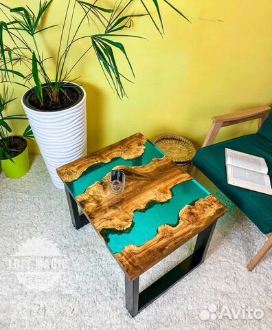 Стол-река из капового клёна Emerald Maple Стол-река из капового клёна Emerald Maple