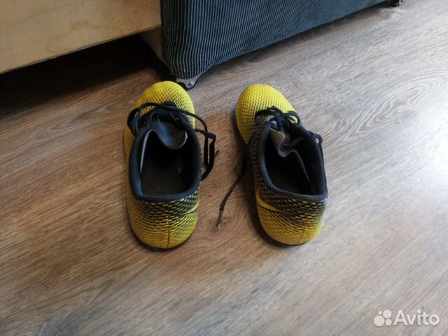 Бутцы детские футбольные.Фирма nike Бутцы детские футбольные.Фирма nike