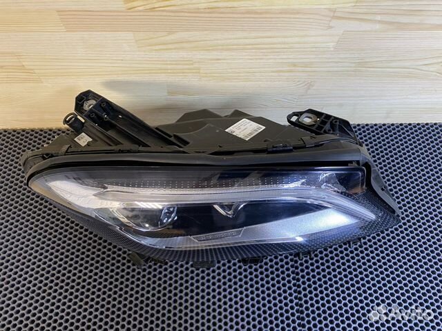 Mercedes GLA W156 фара правая LED