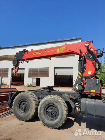 Тягач Камаз 43118 с кму и полуприцепом Тягач Камаз 43118 с кму и полуприцепом