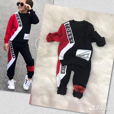 Спортивный костюм Спортивный костюм