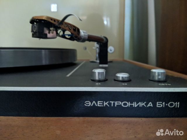 Проигрыватель винила Электроника Б1-011