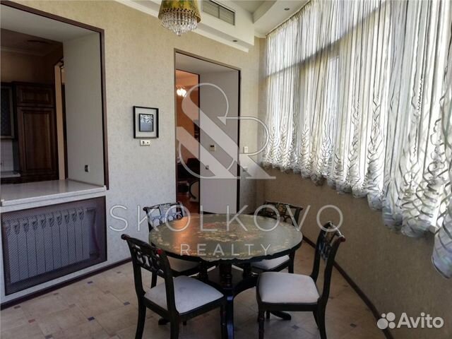 3-к квартира, 121 м², 2/5 эт.