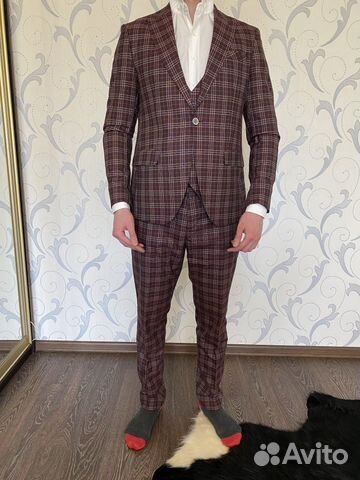 Костюм тройка slim fit 52 размер Костюм тройка slim fit 52 размер