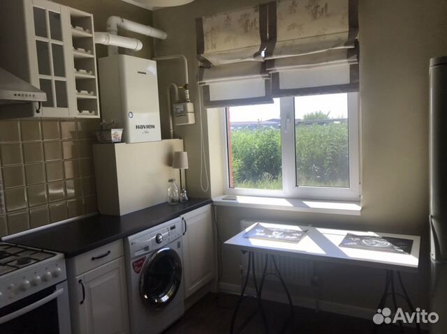 1-к квартира, 42 м², 1/4 эт.