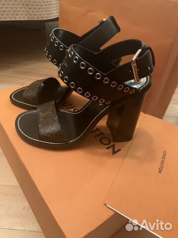 Босоножки Louis Vuitton новые