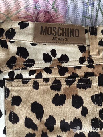 Шорты Moschino р 27, состояние новых