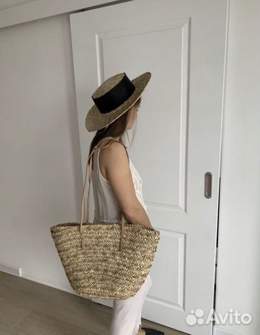 Соломенная шляпа и сумка