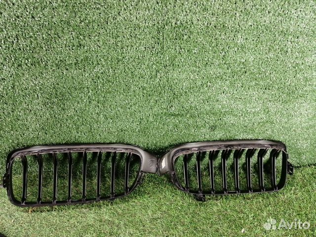 Решетка радиатора передняя левая и правая Bmw 5Er