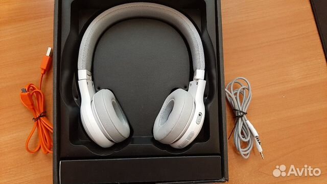 JBL E45 BT Беспроводные наушники JBL E45 BT Беспроводные наушники