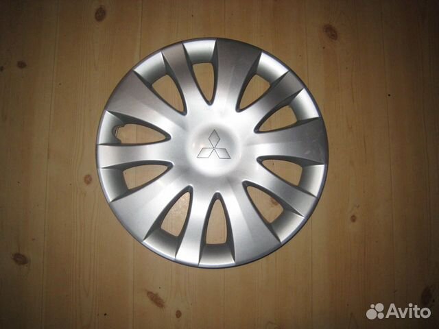 Колпак на колеса Mitsubishi Lancer IX Колпак на колеса Mitsubishi Lancer IX