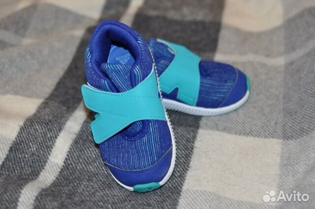 Кроссовки Adidas, оригинал, р 22