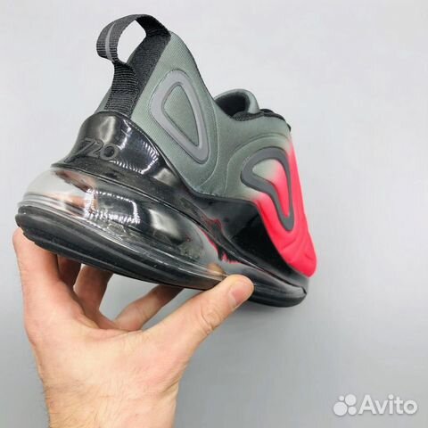 Кроссовки Nike Air Max 720 черно-розовые Кроссовки Nike Air Max 720 черно-розовые