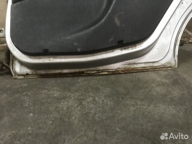 Дверь задняя правая хетчбек (Ford Focus) Дверь задняя правая хетчбек (Ford Focus)