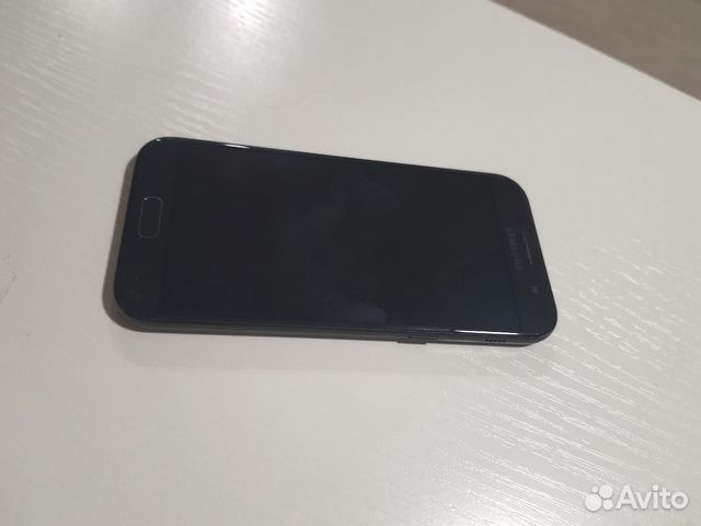 Телефон Samsung Телефон Samsung