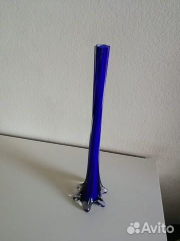 Оригинальная ваза для цветов