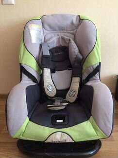 Автомобильное кресло