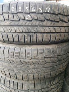 Nokian wrg2 235/65/17 (71)